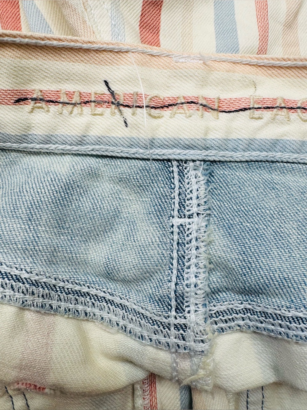 American Eagle Striped Denim Patchwork Cutoff Shorts Women’s Size 8 Festival Y2K - Picture 10 of 13